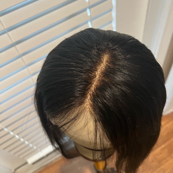 Short bob wig - Picture 4 of 6